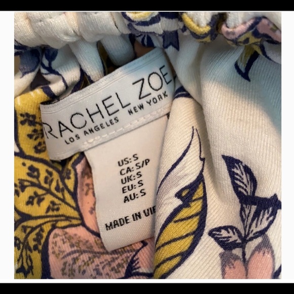 Rachel Zoe Floral Spring/Summer Dress! 💕 Worn once in Hawaii 🌺 - Picture 3 of 4